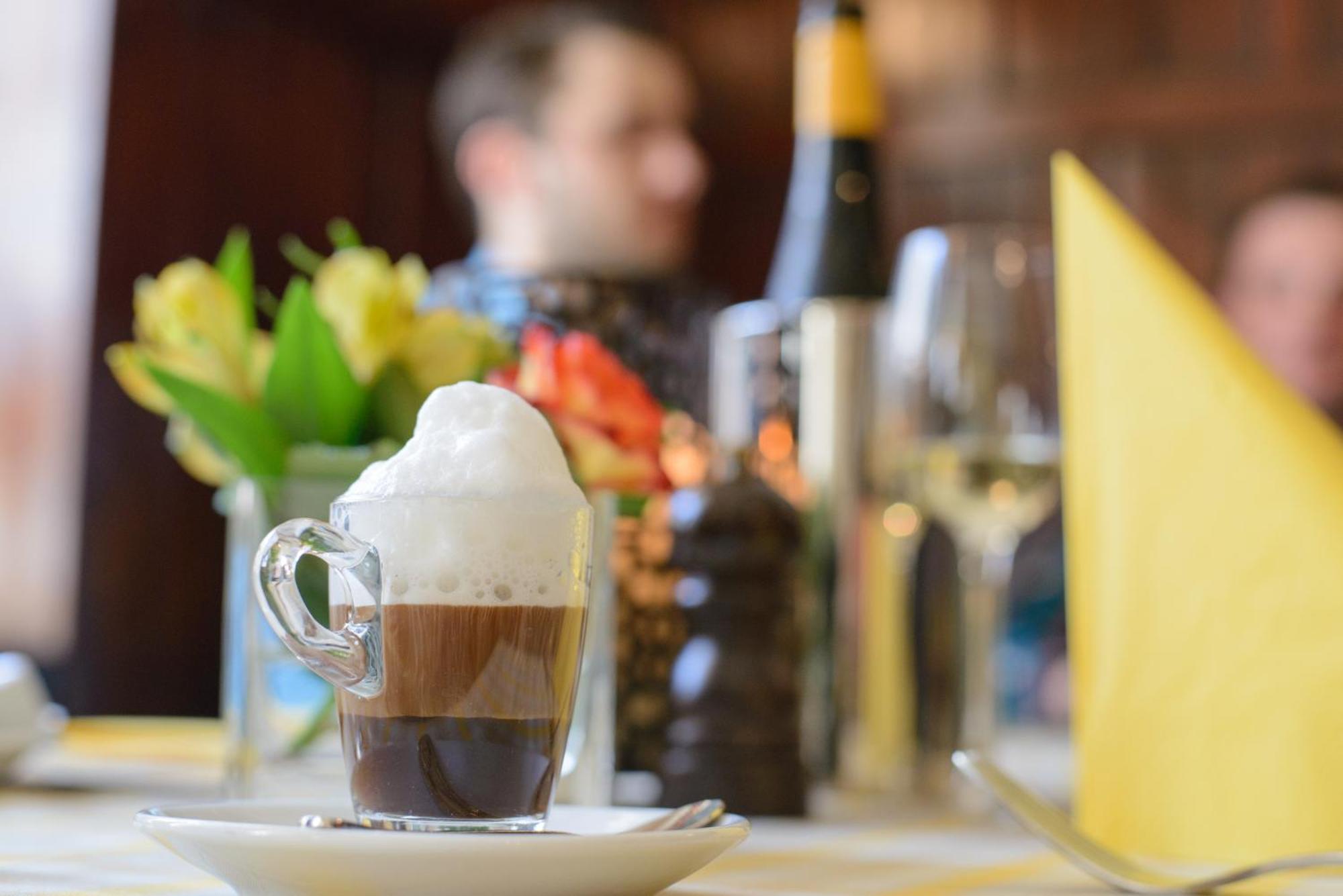 Gasthof Hotel Zweimueller Грискирхен Екстериор снимка