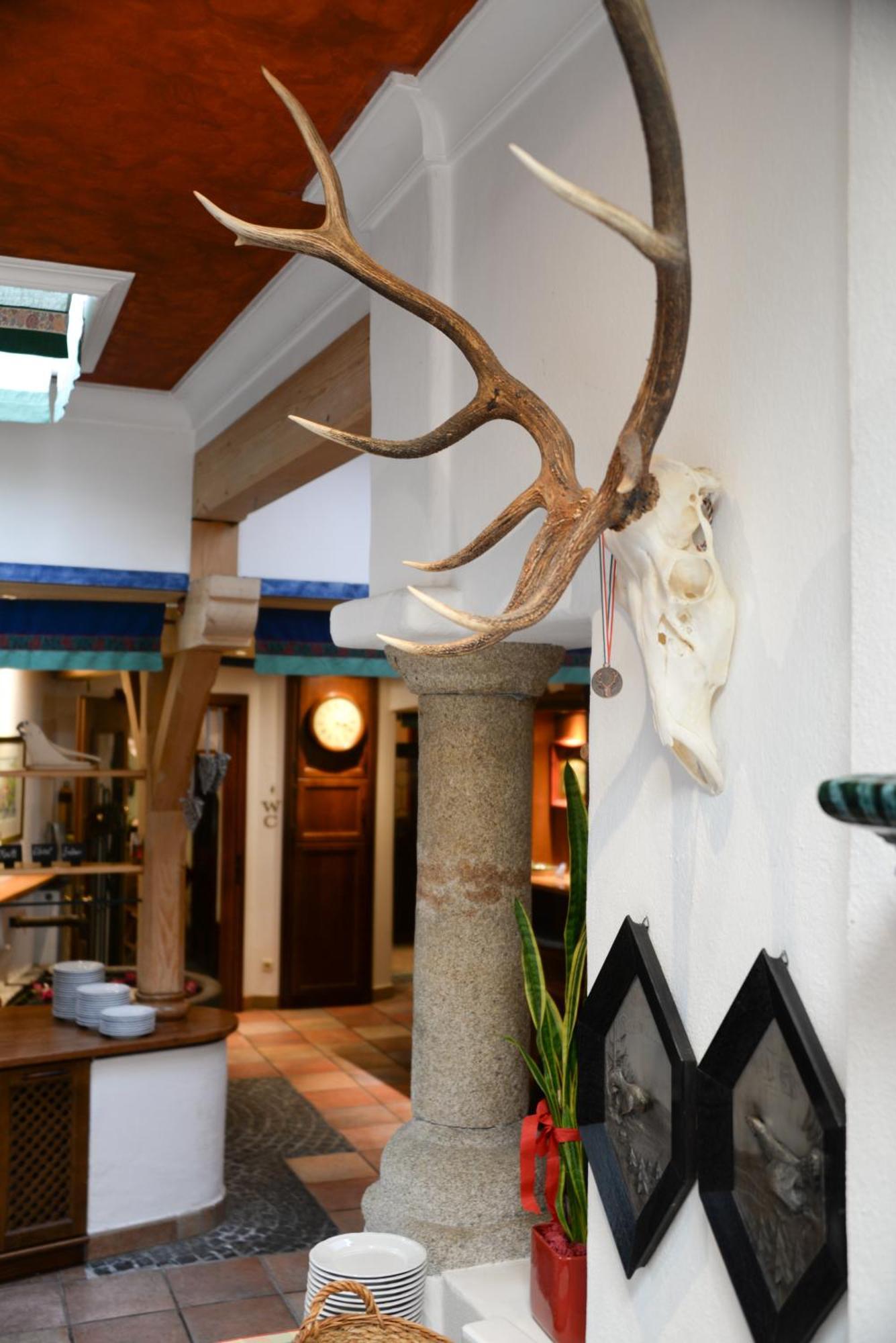 Gasthof Hotel Zweimueller Грискирхен Екстериор снимка